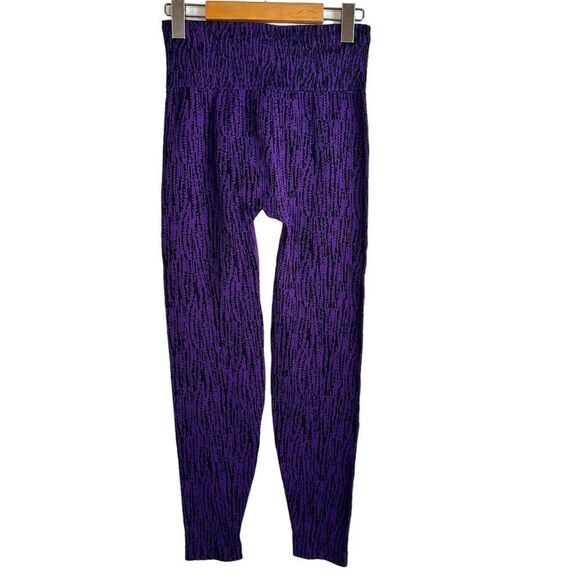 Athleta Flurry Elemental Tight Snowscape Black/ Basalt Violet Leggings Size Med - Picture 3 of 7